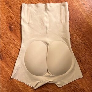 High-Waisted Shapewear Shorts - Cream